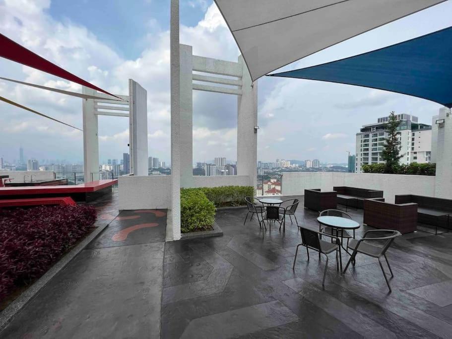 Bliss Cozy 3rooms 6pax 2carpark 24h7d Easy Self Access
